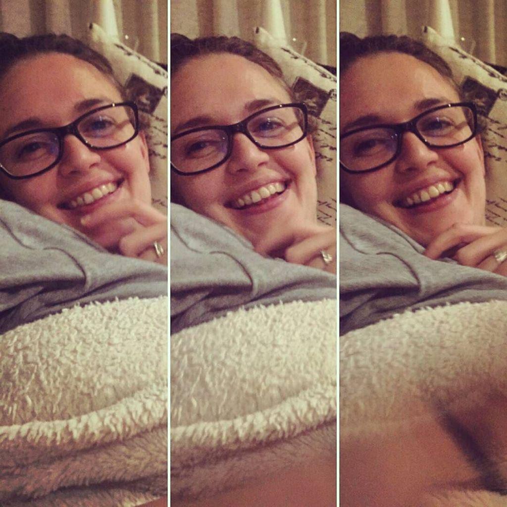 sammi_jcox's tweet image. 👓💕 #newglasses #laughs #blackframes #girlswithglasses ift.tt/1W7lEP1