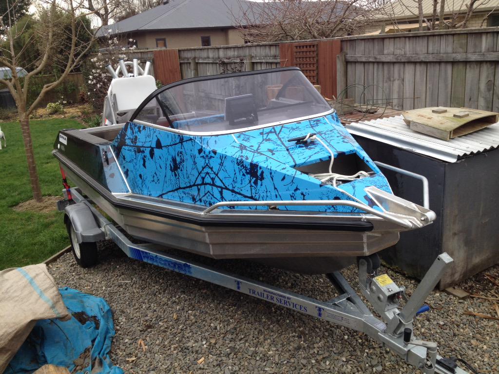 robertlamberts1's tweet photo. Whoop whoop. New boat has arrived http://t.co/TFSQM6A5Ux