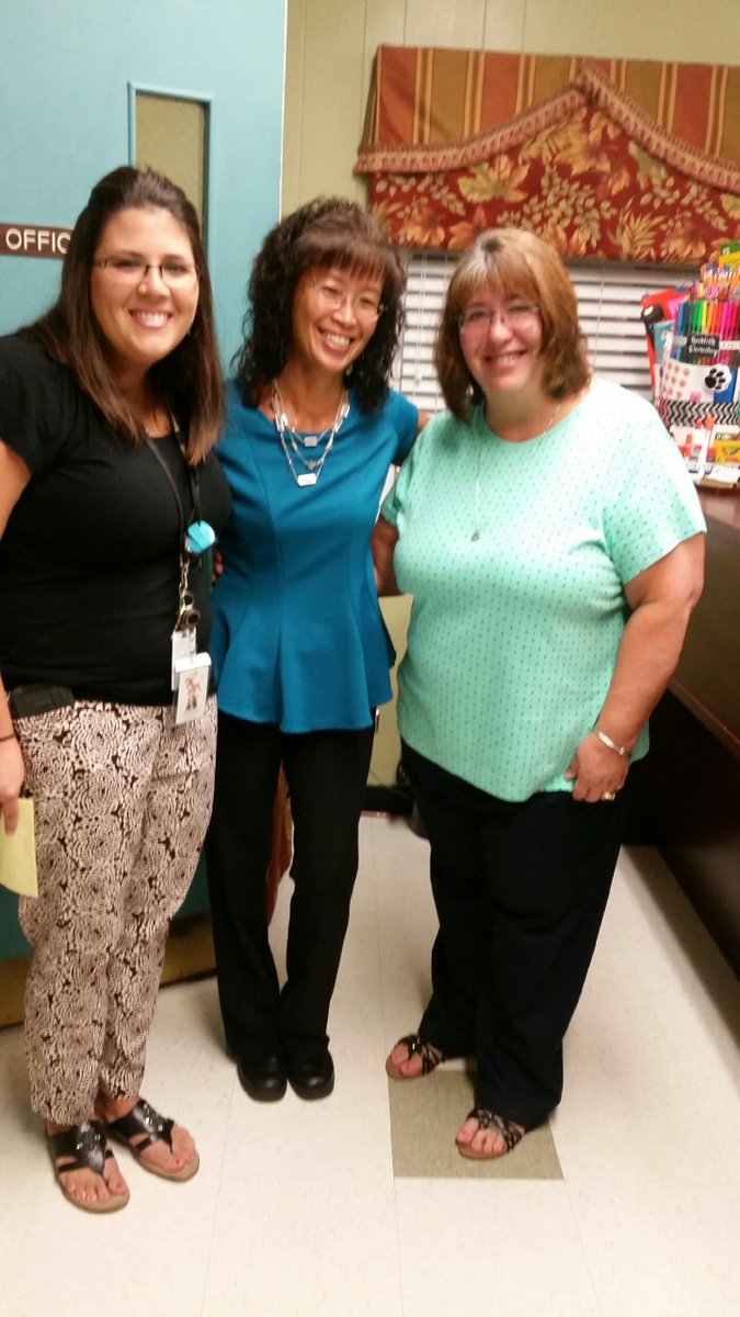 LeffewVivien's tweet photo. My peeps still have time to say Good Morning to start my day off right!  #RFES
 @RockfishTigers http://t.co/AoqT8gan0O