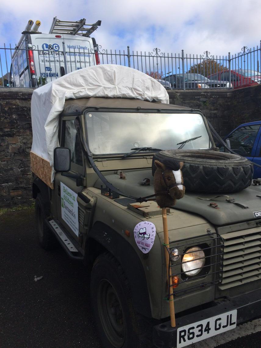 buffysintheboot's tweet photo. Team 10 - you left your lights on @whrfeed http://t.co/65zz9zk4vX
