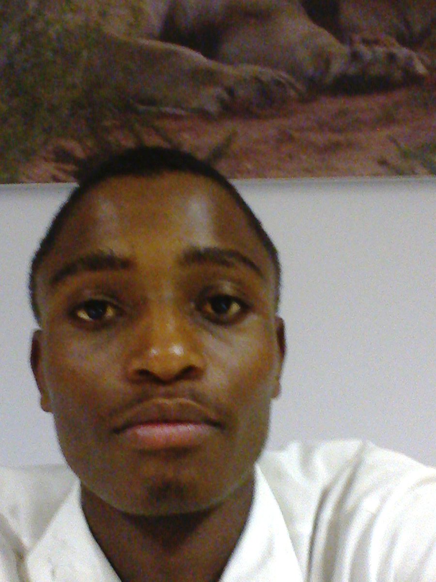 LJMothomela's tweet photo. Me http://t.co/bEkyDj4h5L