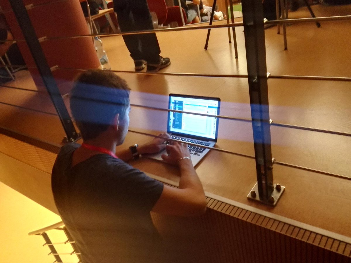 codepo8's tweet image. Working on closed systems? #abbdevday