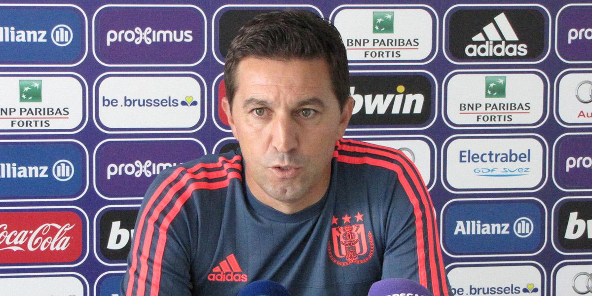 rscanderlecht's tweet photo. Press conference Besnik Hasi @ Neerpede #RSCA #ANDASM #ANDCHA http://t.co/03r9UTFzAK