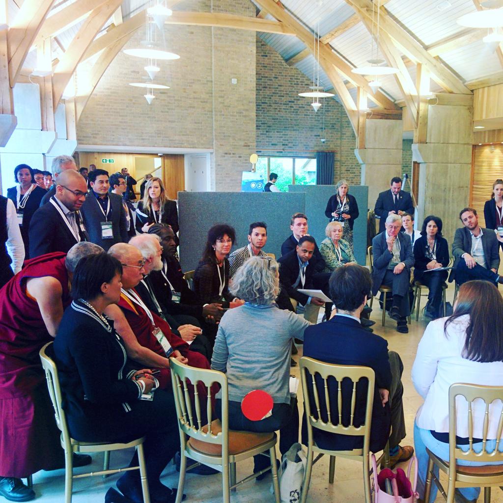 KunsangKelden's tweet photo. .@DalaiLama, Rowan Williams & @PScotlandQC sit in on an environment group session at #InspireDialogue #DalaiLamaUK http://t.co/A5QUSVuih8