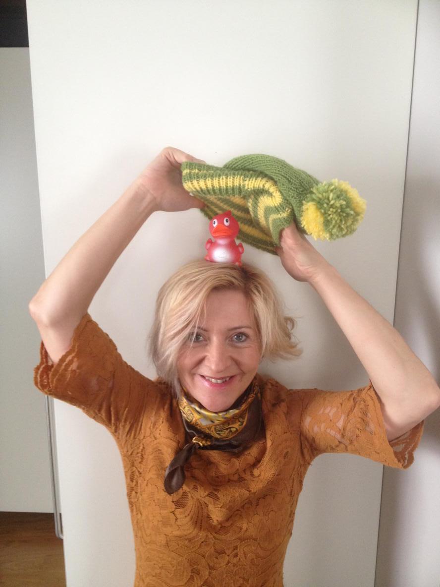 LB - an egg!? What's under my hat!! #WHD2015
