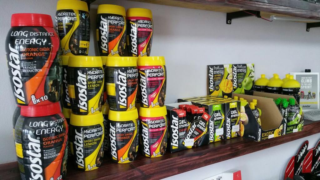 CallansBikeTech's tweet photo. New stock in at CBT. Ask about the new flavour, Cranberry red fruits. It is amazing!!!
#isostar http://t.co/49WetpBYzX