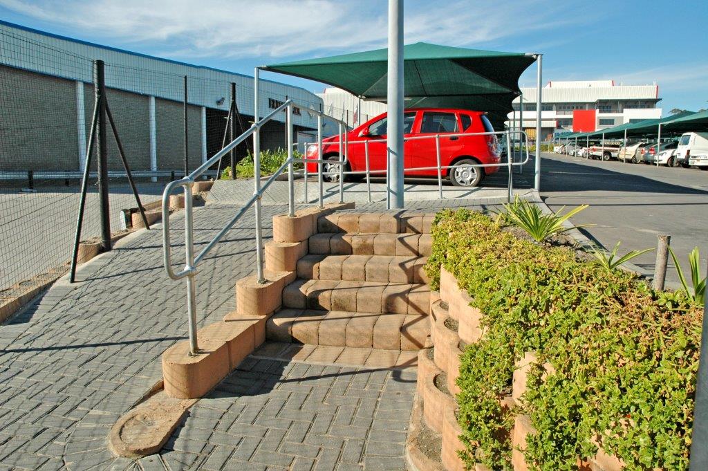 TerraforceZA's tweet photo. Awesome access ramp and steps with Terraforce blocks #shoprite #headoffices http://t.co/qRrJ9YY7PV http://t.co/5ofL4NWhjE