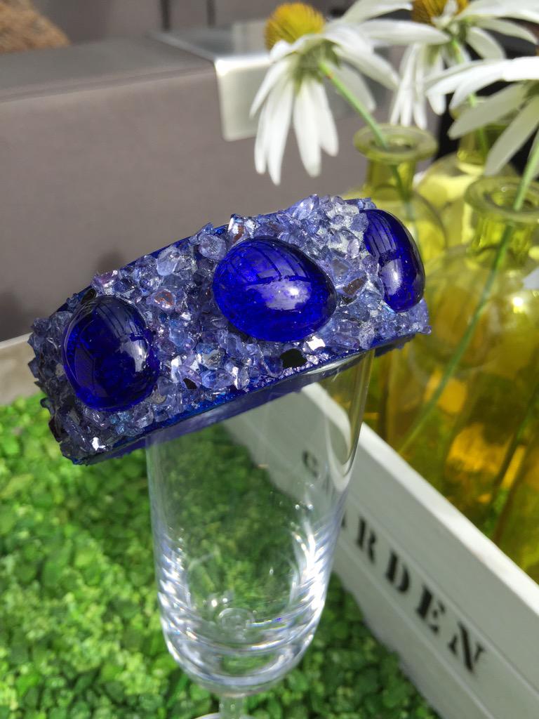XandraFrambach's tweet photo. Druk bezig met nieuwe serie armbanden "blue night" http://t.co/VqYGUESQ6C