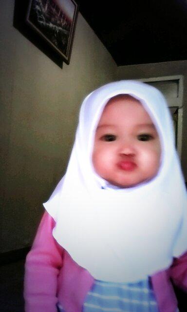 derefref's tweet photo. 💞Sholehah.nya mbu💞 http://t.co/K4LrLnJbBz