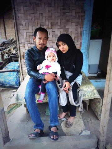 derefref's tweet photo. 💞😘😘😘💞 ayah..mbu..soraya💞😘😘😘💞 http://t.co/OH65Kcz5pD