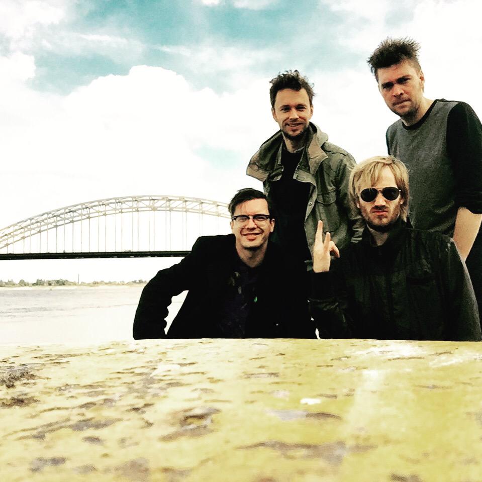 de_duiven's tweet photo. He @Popronde Popronde #Nijmegen goede morgen!! Op naar Popronde #Apeldoorn! Vanavond 21:45 schouwburg #Orpheus! http://t.co/EArEnPdZTr