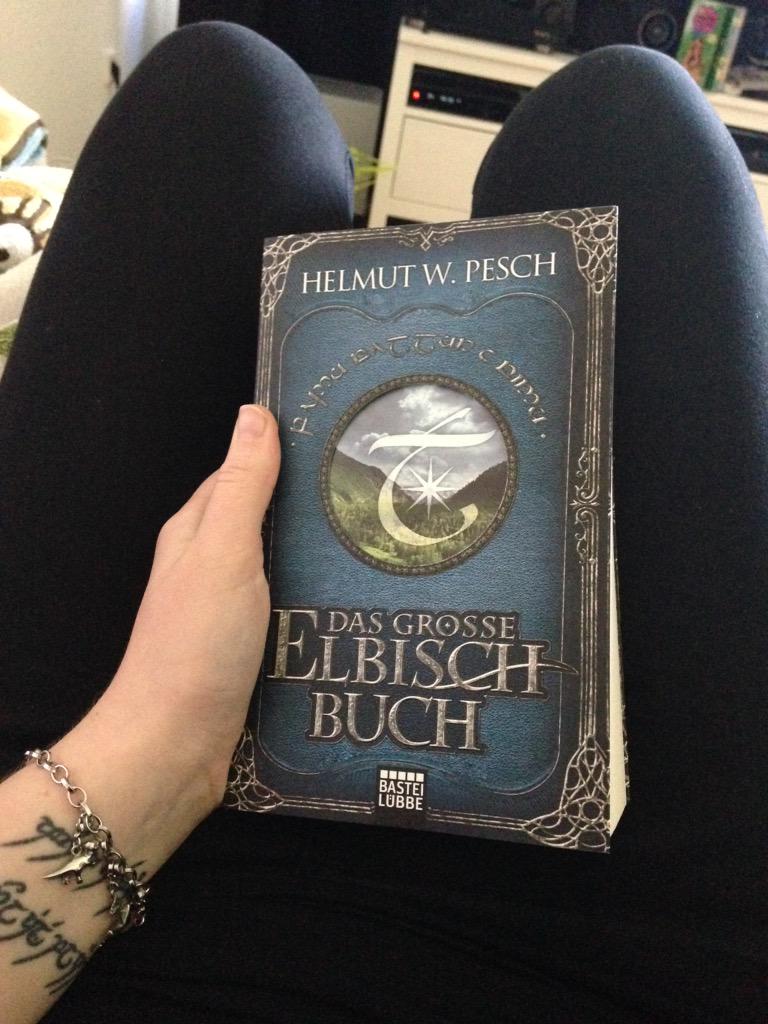 saku_reimu's tweet photo. Yay! #elbisch #tolkien #helmutwpesch #herrderringe #LordOfTheRings #thehobbit http://t.co/K79E9pgQim
