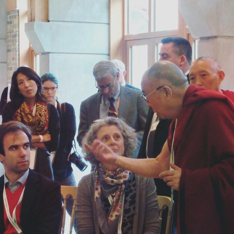 KunsangKelden's tweet photo. .@DalaiLama encouraged #solarpower technologies in an #environmental group session at #InspireDialogue. #DalaiLamaUK http://t.co/4Uq6ityoJT
