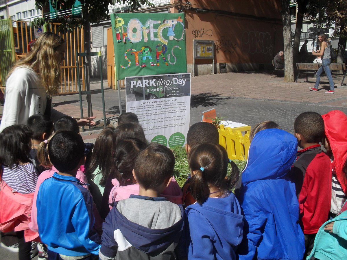 CEIPBOLIVIA's tweet photo. #STARSMadrid celebramos la semana europea de la movilidad con nuestro particular parking day. http://t.co/yIV5Dg0VAd