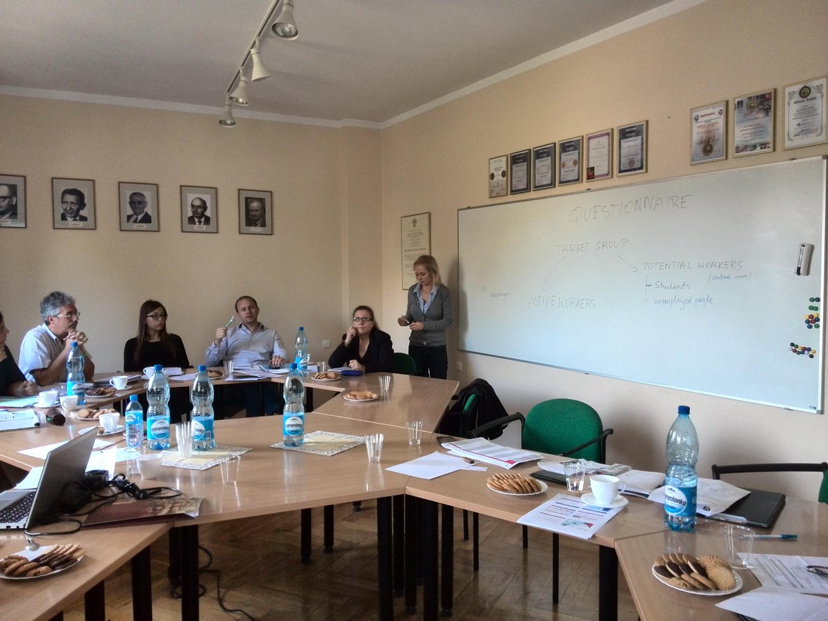 funesproject_eu's tweet photo. Yesterday the Funes team was polishing the self-questionnaire for future European furniture workers. http://t.co/OI6vNyoISI