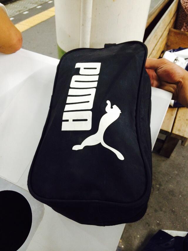 青木ゆうた 元加治駅のベンチに置いてありました はんなんのサッカー部の人のだと思うので 知ってる人がいたら教えてください 拡散希望 Http T Co Rjjmdctn5i