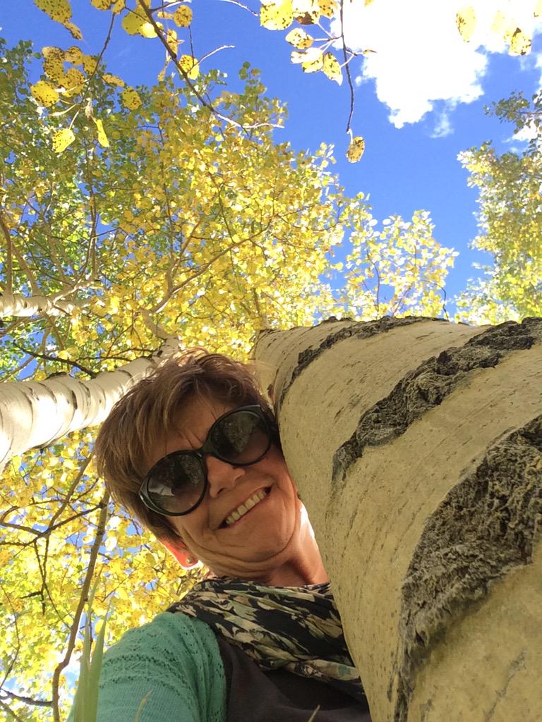 sheena_byrom's tweet image. @WhoseShoes thank you so much Gill...sending Friday love from Colorado! #AspenTree