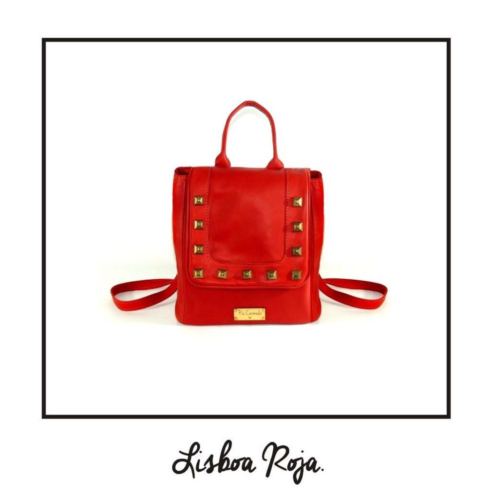 piucarmela's tweet photo. Nuestro modelo #Lisboa puede usarse como #mochila y #bolso ❤. Aprovecha porque se nos van las últimas!! #PiuCarmela http://t.co/euyHjf0Ijt
