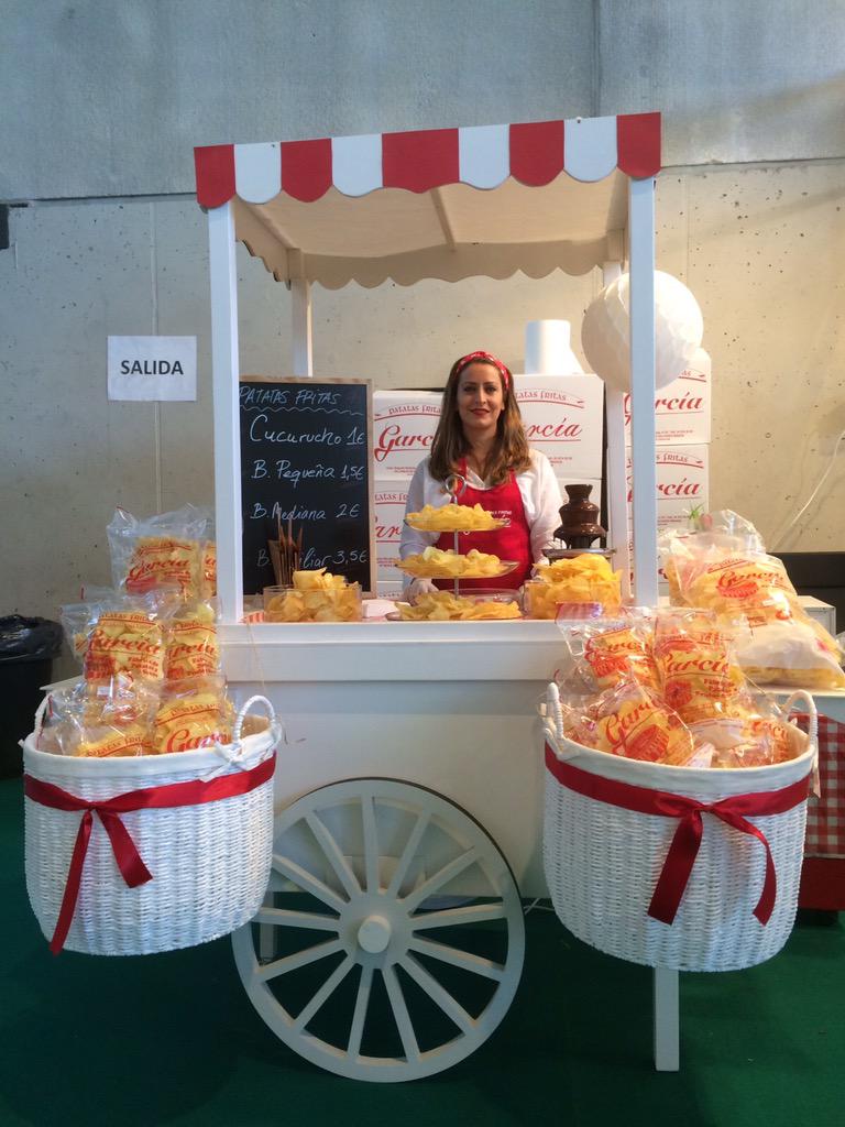 Si queréis probar la mejores patatas fritas de Madrid pasad por #Agromadrid #villarejodesalvanes y visitad a mi prima