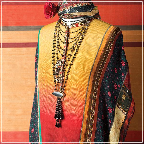 Tarun_Tahiliani's tweet photo. Tarun Tahiliani to exhibit his collection tomorrow in Dubai in association with Sopritti​. http://t.co/boVOSkfyOU