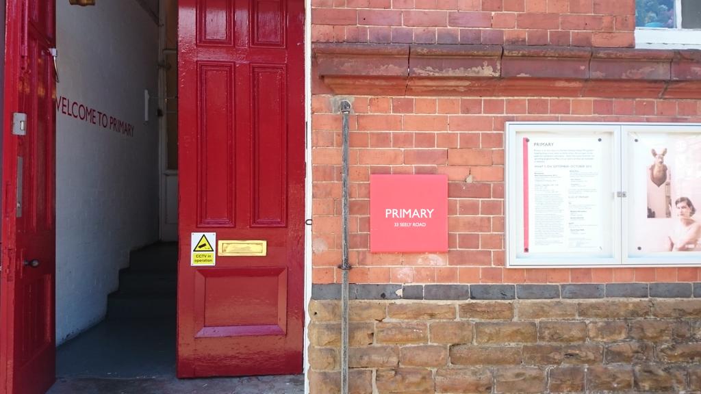 abingdonstudios's tweet photo. Stop 1 @WeArePrimary and met #TomGodfrey Of TG space. Good vibes @NewContemps so far :) http://t.co/KgwlVqKPCT