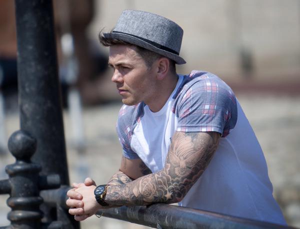 <a href="/KetteringON/">KetteringOnlineNews</a> On 31/10 <a href="/therealRayQuinn/">Ray Quinn</a> is performing <a href="/lighthousekett/">Lighthouse Theatre</a> #UKTour
lighthousetheatre.co.uk/event/ray-quin…
Please RT
