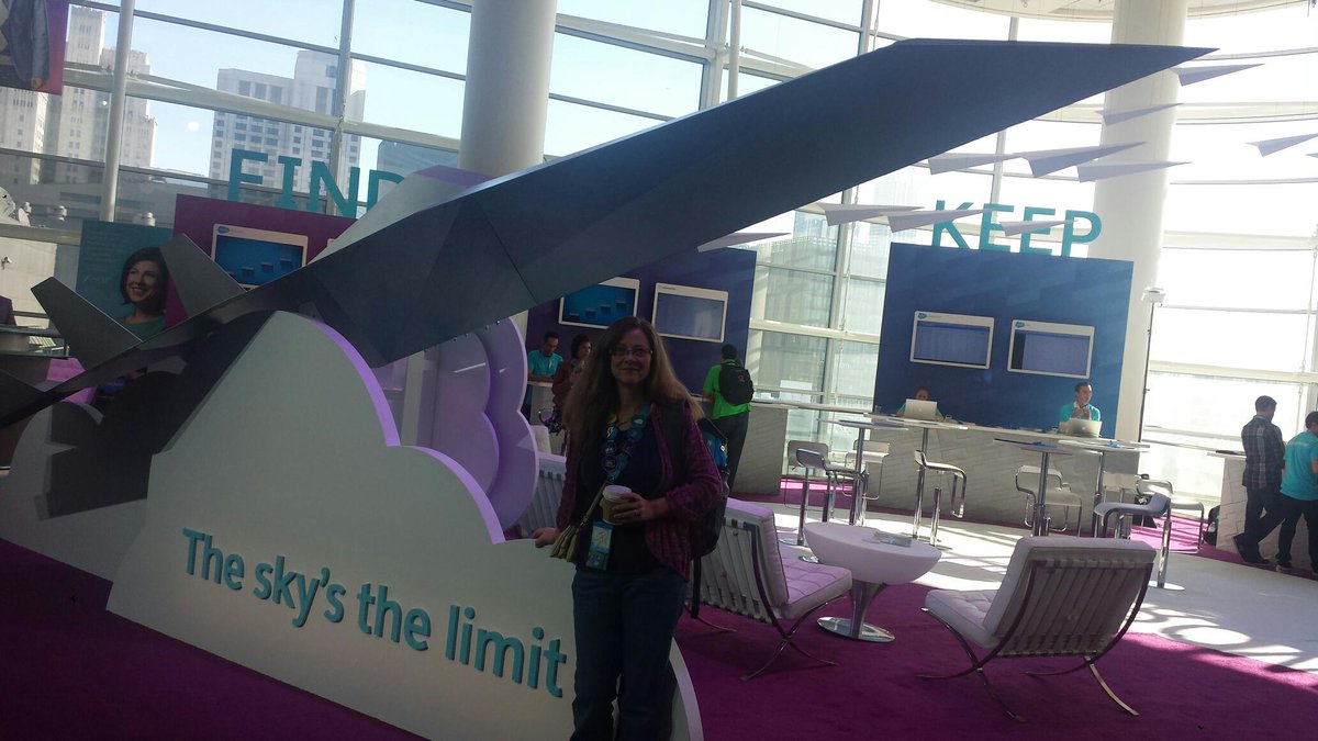 susanthayer's tweet photo. Lifting off at the SMB #SMBLiftoff http://t.co/UO43BgCOBt
