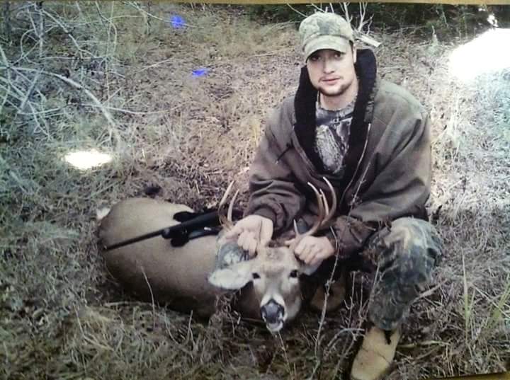 jamiedrake26's tweet photo. A little 10 point I got 3years back in Sulphur.OK http://t.co/VFhHLhImLS