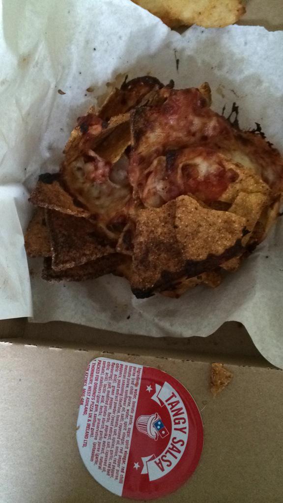 DaNiMac1987's tweet photo. @Dominos_UK  these meant to be nachos?!😡 and our pizza was soggy and cold! Never ever again will I use dominos http://t.co/jhUyiPjOxz