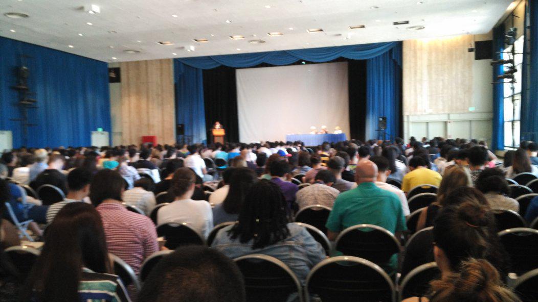 kalra_29's tweet photo. #welcomebruins #gso2015 first session
4500 grad students. Welcome. Hello to all. http://t.co/tLD3hv0gKY