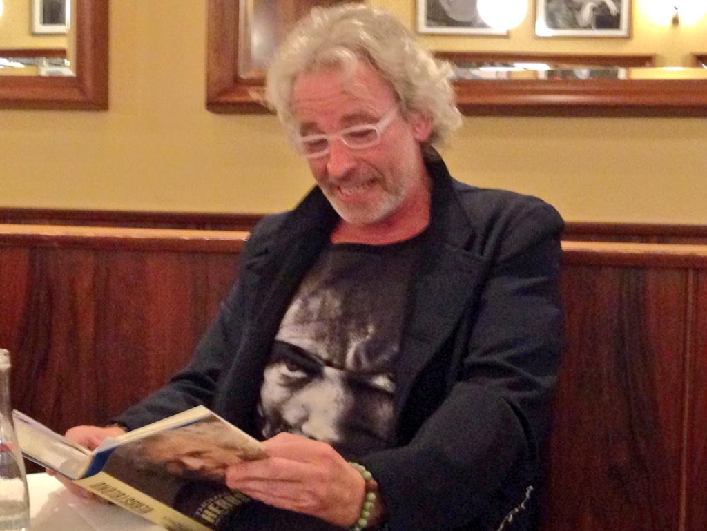 #Thomas #Gottschalk #Salon <a href="/CafeEinstein/">Café Einstein - UDL</a> #Unter_den_Linden #Lachen 😃 #Lebenslauf #Bestseller <a href="/derThommy/">Thomas Gottschalk</a> <a href="/visitBerlin/">visitBerlin</a>