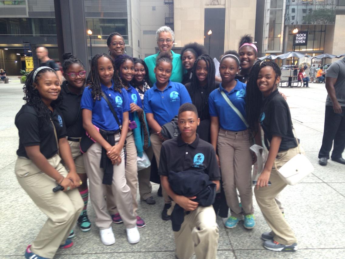 raliSTEM's tweet photo. DMC students with Cook county Board President Toni Preckwinckle #dmcunite http://t.co/YchQp8JB5Y