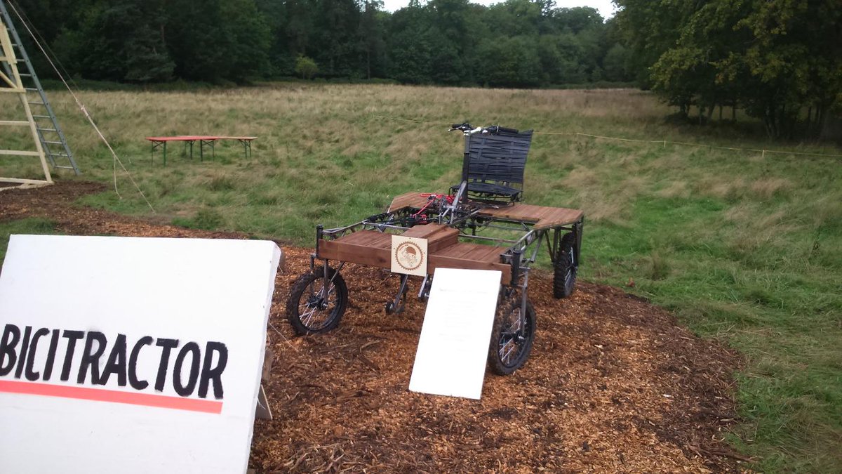 Conseil_ia_num's tweet photo. Construire son tracteur avec ses mains et le faire marcher avec ses pieds. #bicitractor #poc21 http://t.co/N9i67DLiUi
