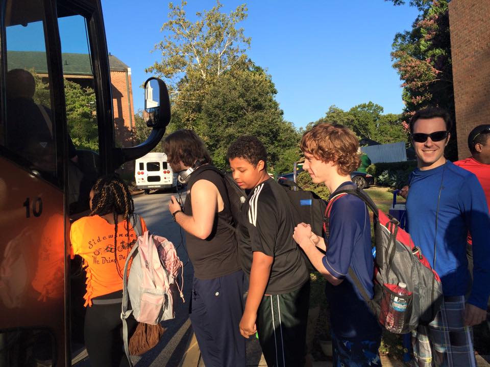 CumberlandGA's tweet photo. Everyone is loaded onto the bus and they off! http://t.co/NYICsMAeIX