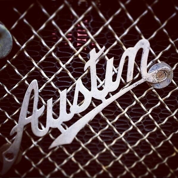 electrikdesign's tweet image. Awesome cars, even better font. #fontfridays #austin #classic #design #durban