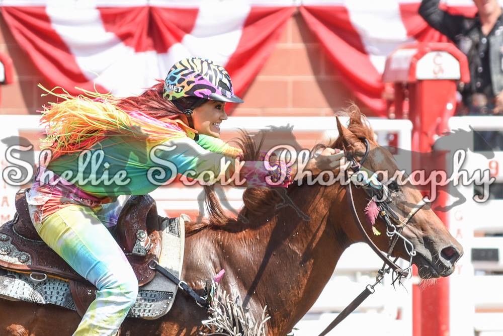 shellie_scott's tweet photo. It's #FallonTaylorFriday!! @FallonTaylor3 @DAA25 @RodeoChat #tiedye4lyfe @CS_Rodeo #whatthehelmet @GypsySoule http://t.co/Cz61jbbFi4