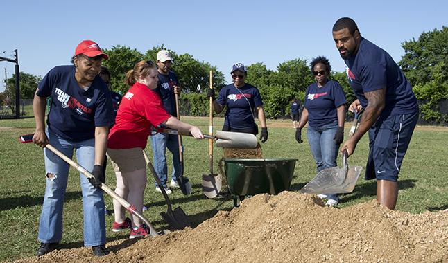 HoustonTexans's tweet photo. Win $2,500 for the charity of your choice through our #TexansCare campaign!

INFO: http://t.co/t8iksBIEw4 http://t.co/1pk2nZS14C
