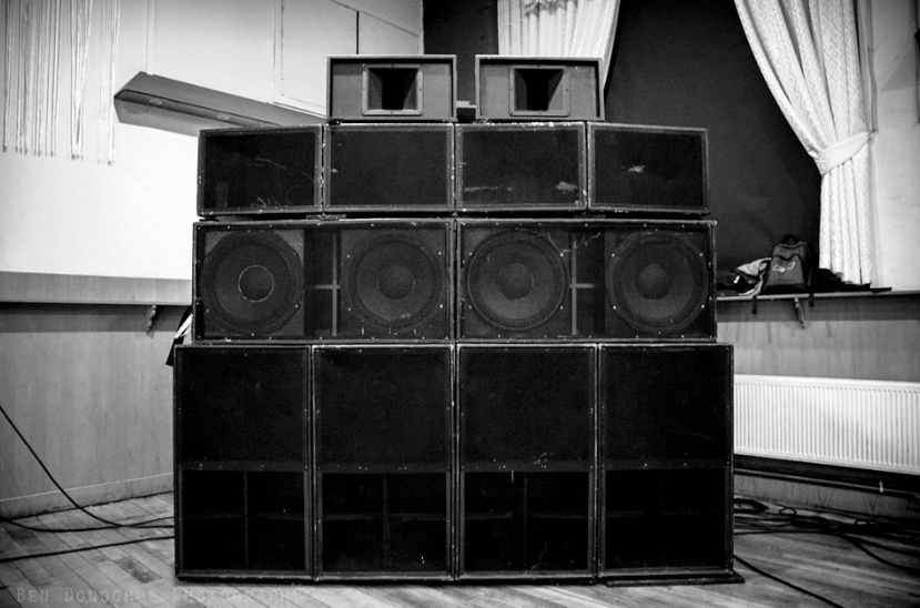 SoundcrashHQ's tweet photo. SYSTEM TOMORROW @KOKOLondon with @DillinjaValve @Kromestar7 @ChannelOneSound 2 OF THE BIGGEST SOUND SYSTEMS HOOKED UP http://t.co/M7O8xezyXt