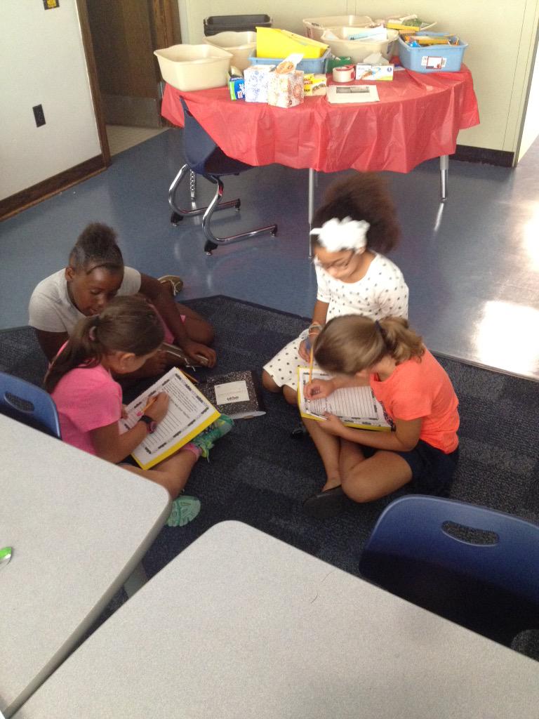 Marc_Herron_SEL's tweet photo. Thank you @MREteam4 for not only being our buddy class, but also being our writing buddies! #collaborationMRE http://t.co/Op0l1JsSoE