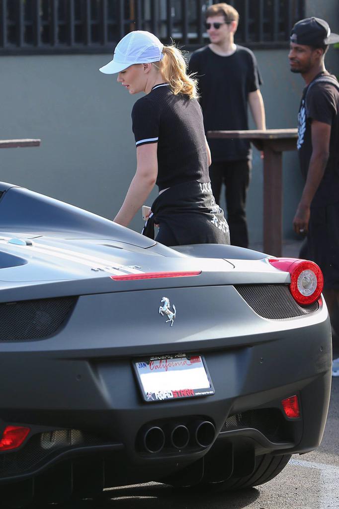 Iggy spotted going to a studio in Hollywood. (Sept. 14) via <a href="/IggySource/">IGGY AZALEA SOURCE</a>