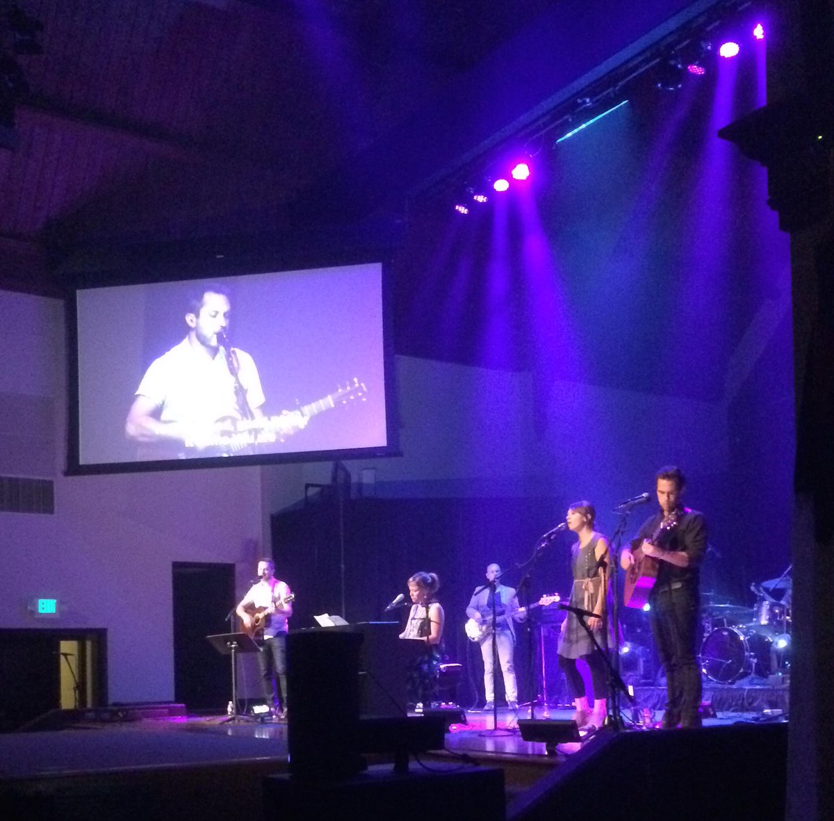 IJM's tweet photo. Cali friends, thank you for last night on #AMJtour! Philly &amp; DC: Be a part of it this wkend: http://t.co/TIEpu6GWGo http://t.co/W5LYHdhIbG