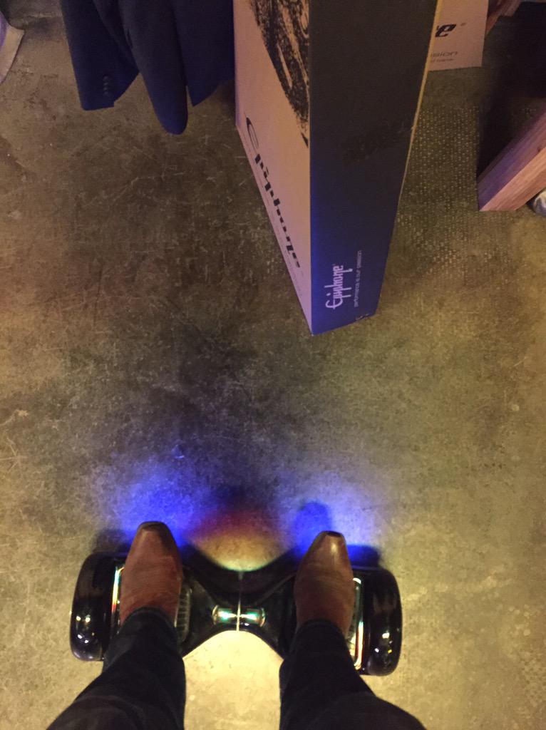 KevinHowardJI's tweet photo. Every Tour Manager needs one of these. http://t.co/zmvUbJ1YmC