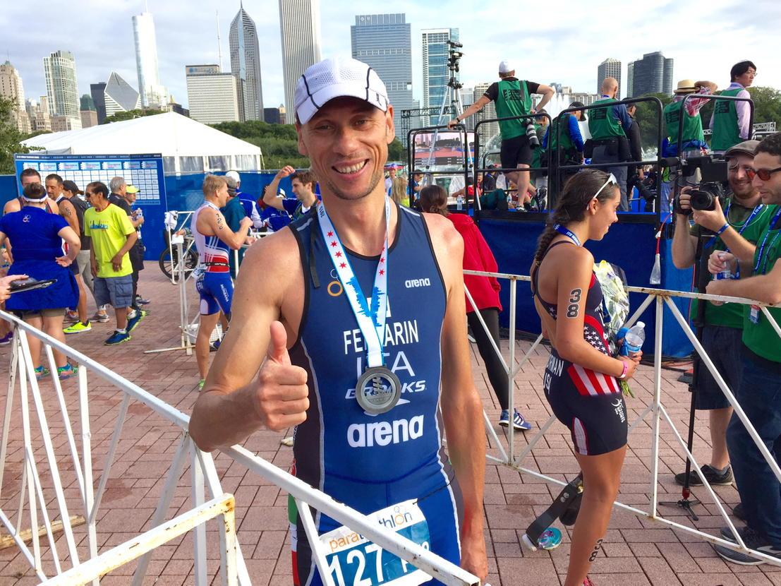 #Paratriathlon #WTSChicago Michele Ferrarin sul tetto del mondo e' medaglia d'Oro ctg.PT2 grande gara congrats👏✌️!!