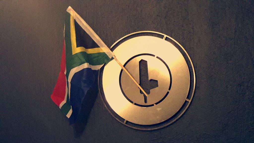 _LuckyRadio's tweet photo. Lucky Radio is standing behind our @Springboks 100%! We know u will make us proud! Flying SA with pride! #bokfrukost http://t.co/MFziAZKGKy