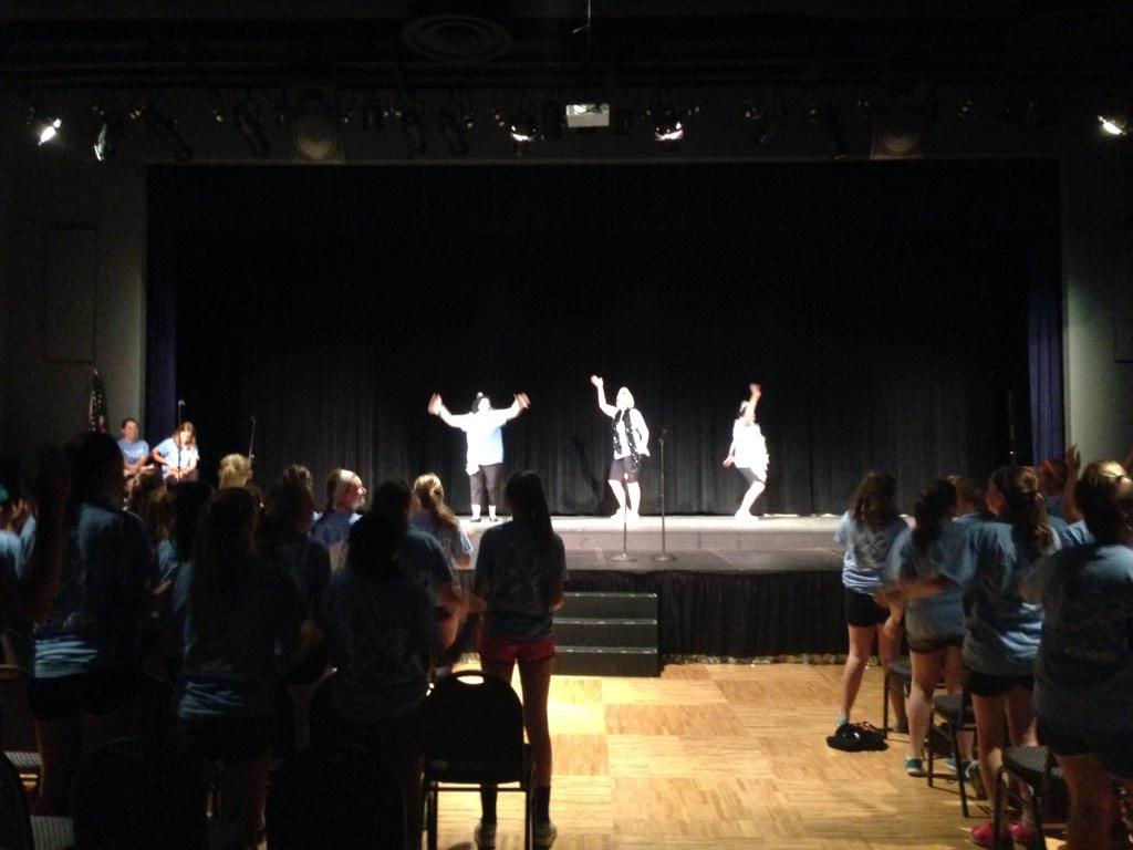 MndTheatre's tweet photo. Happy #Roo-Ha! @MNDCougars have a lot of talent Lip Syncing! Have you considered auditioning? http://t.co/Jd0zhRtHuK