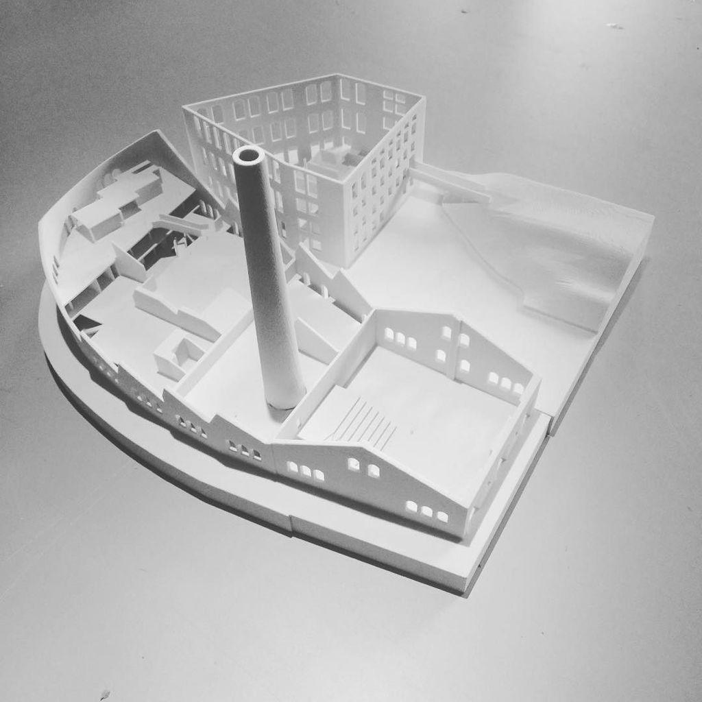 SPACEGROUP_'s tweet photo. Model of the Signal Mediahus we completed in 2013.
#oca #oslo #modelarchitecture #spacemo… http://t.co/z7LaPmVzpy http://t.co/PgEDPLSeJN