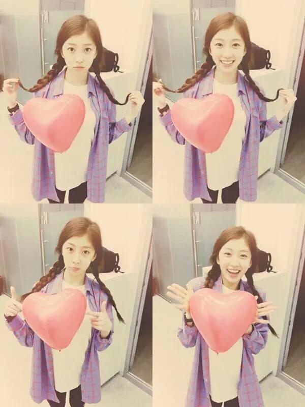 theark_indo's tweet photo. [TRANS] Please accept my love~
V.TheArk_Updates  http://t.co/VtVgiH4bjW