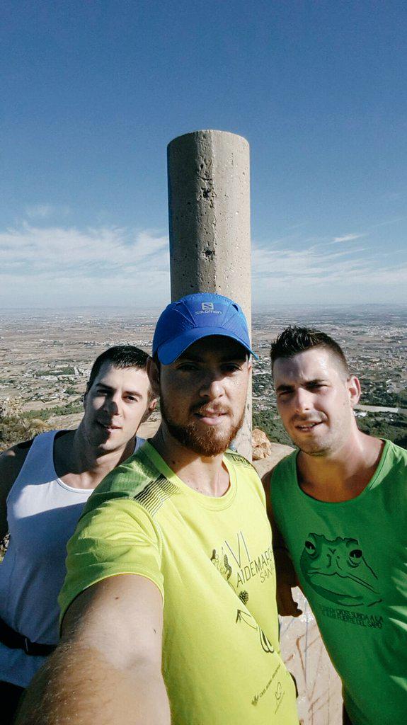 luter91's tweet photo. Haciendo un poquito de deporte con dos grandes compañeros y amigos  @Sprinter_es #sprintanoscartagena #trailrunning http://t.co/ZGy3GAx2Ex
