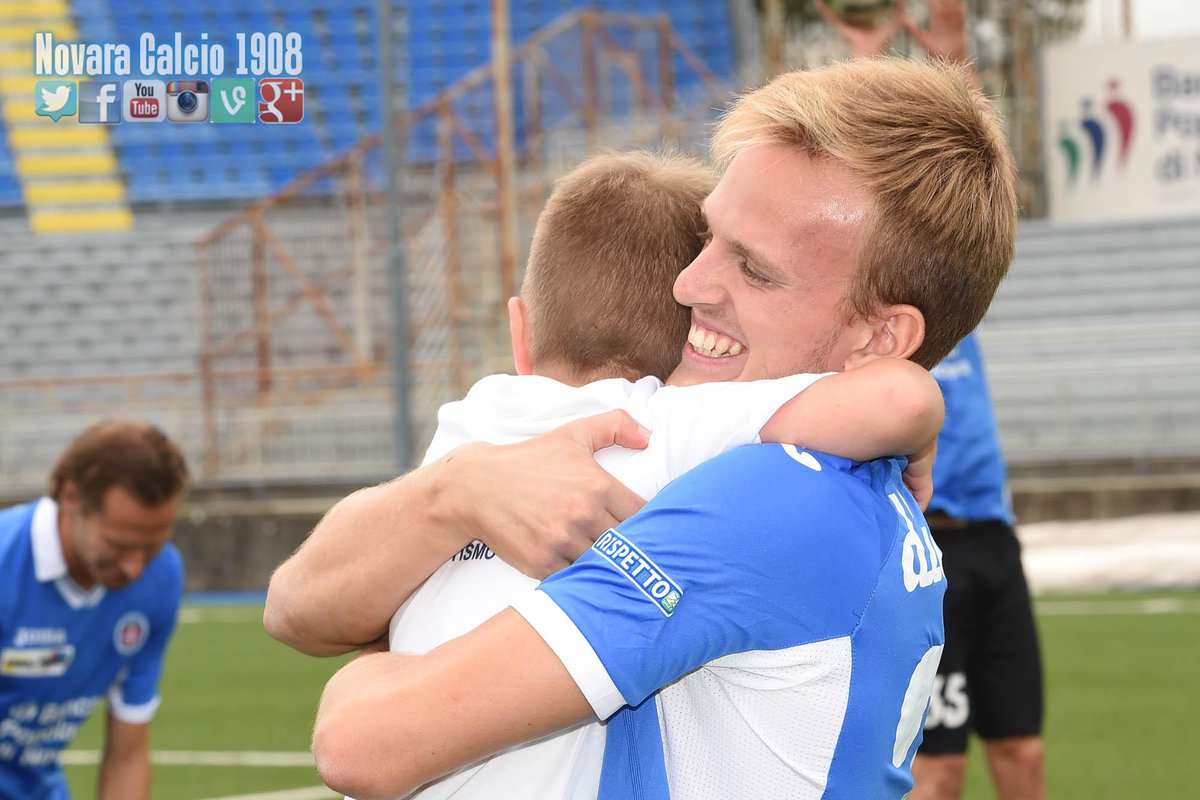 Novara__1908's tweet photo. Gli Azzurri contro l'autismo: il Novara in campo al fianco di ANGSA https://t.co/vjyJf4UaB4 @10buba10 @Charlyludi http://t.co/2L36d2zcH9