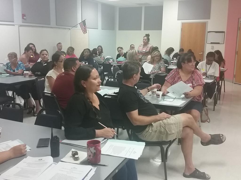 barronelem's tweet photo. Coffee with the principal.  Café con la directora #barronelementary http://t.co/GpkBlfc95T